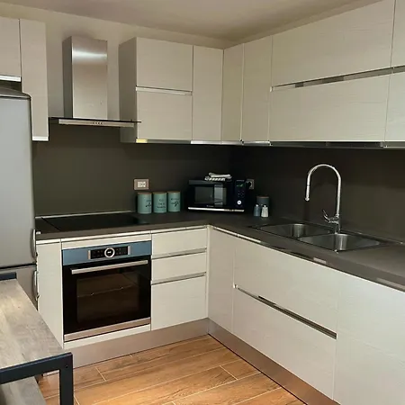 Penthouse Luxury * 萨罗